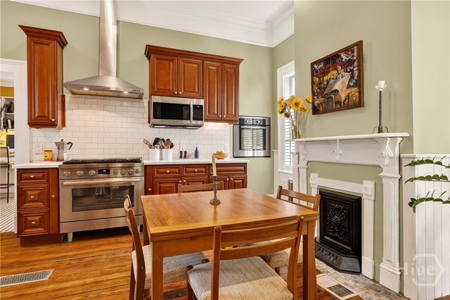 1116 Barnard Street, Savannah, GA 31401