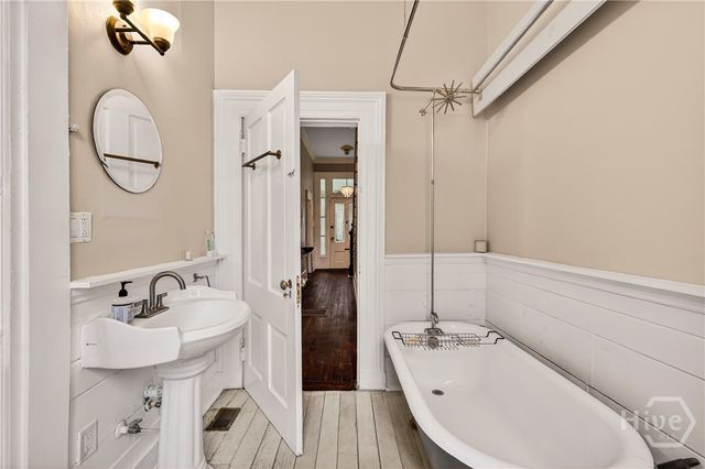 1116 Barnard Street, Savannah, GA 31401