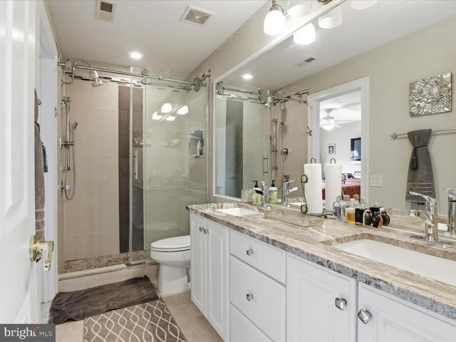 1465 MAYHURST BLVD, Mclean, VA 22102