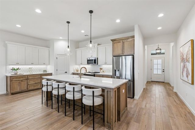 6140 Dale Avenue, Edmond, OK 73034