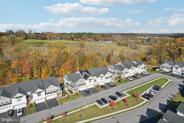 48 HUNTERS LN, Glen Mills, PA 19342