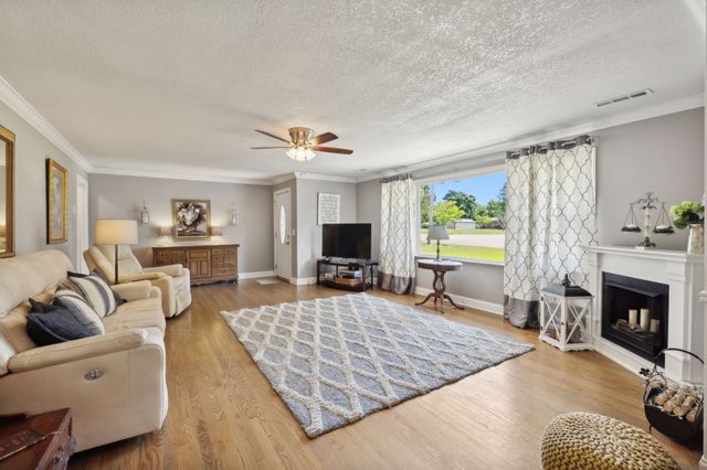 120 Dogwood Ln, Winchester, TN 37398