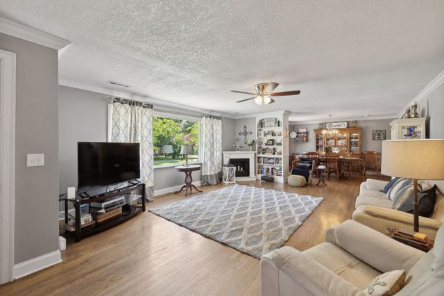 120 Dogwood Ln, Winchester, TN 37398