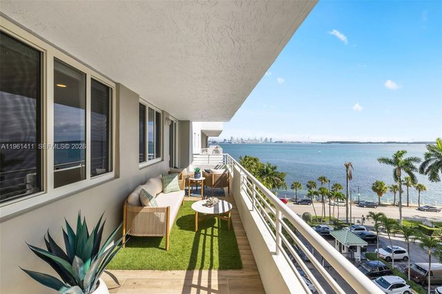 1402 Brickell Bay Dr 603, Miami, FL 33131