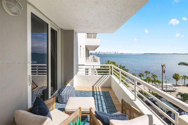 1402 Brickell Bay Dr 603, Miami, FL 33131