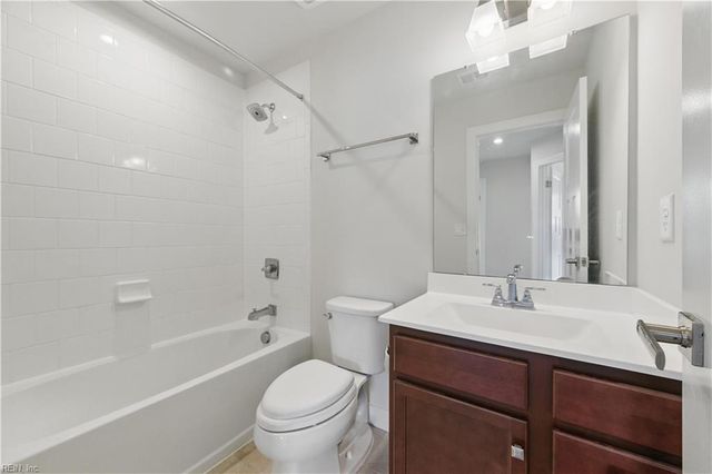 321 Windemere RD, Newport News, VA 23602