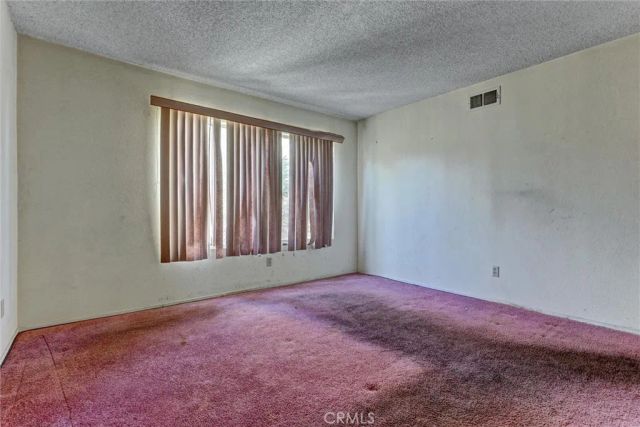 2812 Fairfield Avenue, Palmdale, CA 93550