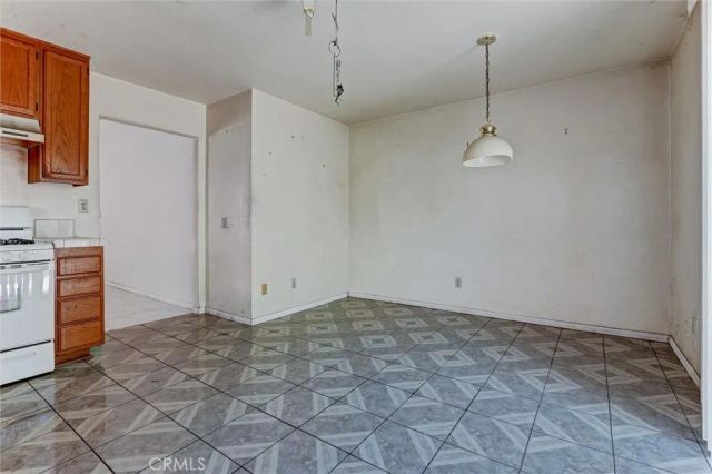 2812 Fairfield Avenue, Palmdale, CA 93550