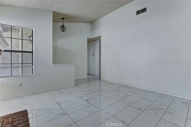 2812 Fairfield Avenue, Palmdale, CA 93550