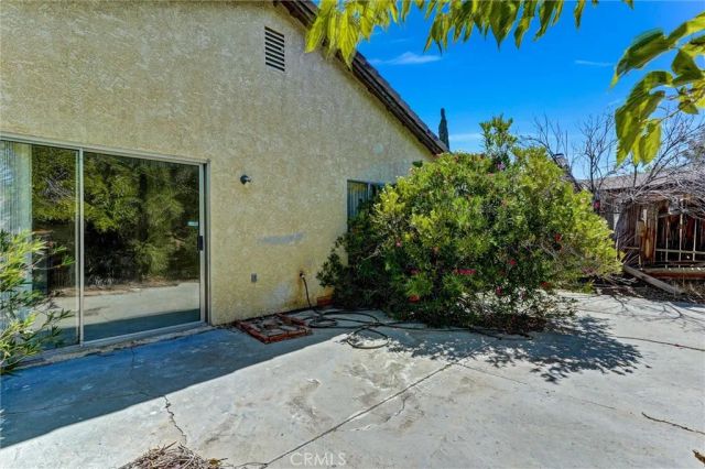 2812 Fairfield Avenue, Palmdale, CA 93550