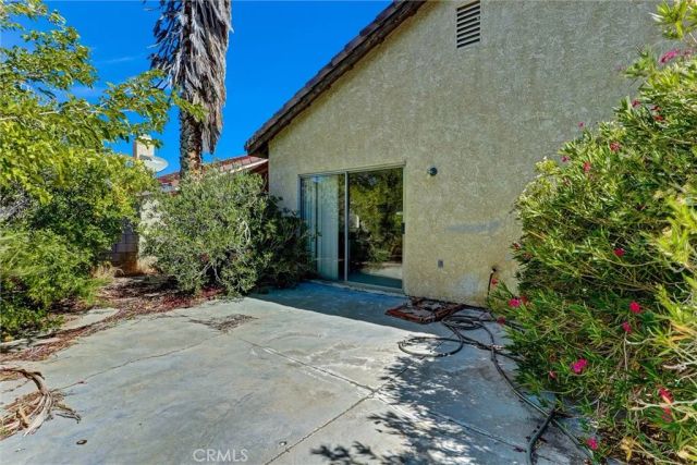 2812 Fairfield Avenue, Palmdale, CA 93550