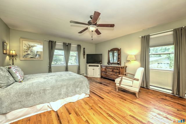 997 Rainbow Trail, Orange, CT 06477