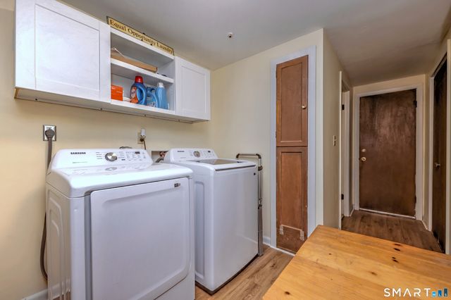 997 Rainbow Trail, Orange, CT 06477