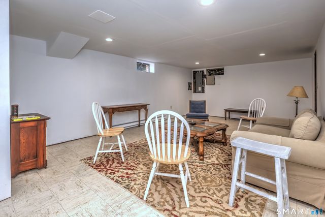 997 Rainbow Trail, Orange, CT 06477