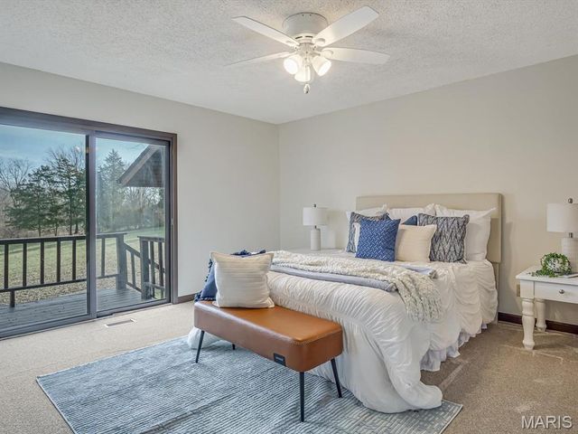 5089 Indian Hills Drive, Edwardsville, IL 62025