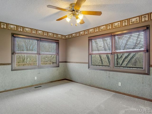 5089 Indian Hills Drive, Edwardsville, IL 62025