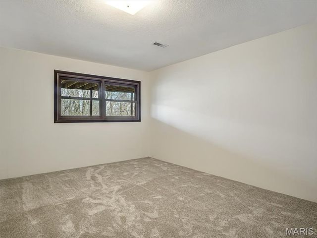 5089 Indian Hills Drive, Edwardsville, IL 62025