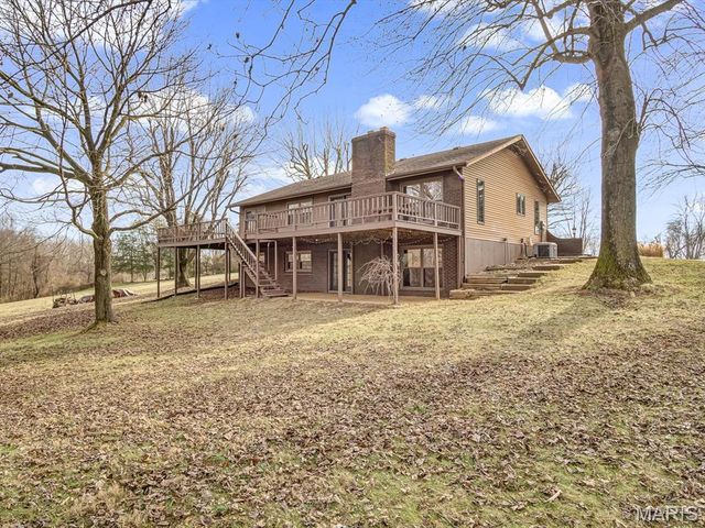 5089 Indian Hills Drive, Edwardsville, IL 62025