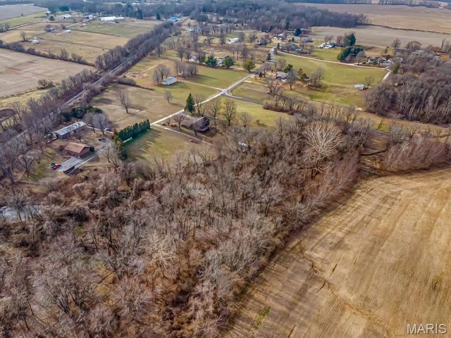 5089 Indian Hills Drive, Edwardsville, IL 62025