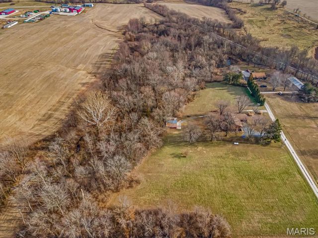 5089 Indian Hills Drive, Edwardsville, IL 62025