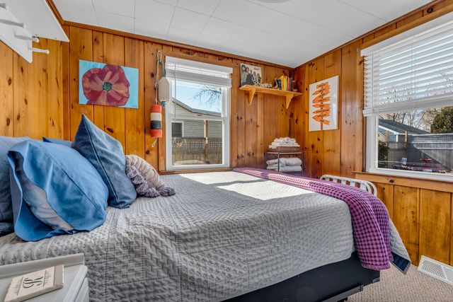 32 Bassett Lane, Madison, CT 06443