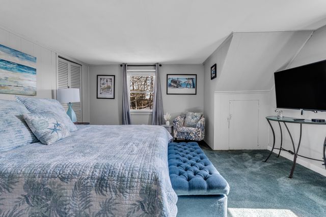 32 Bassett Lane, Madison, CT 06443