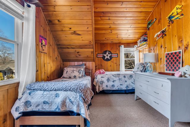 32 Bassett Lane, Madison, CT 06443