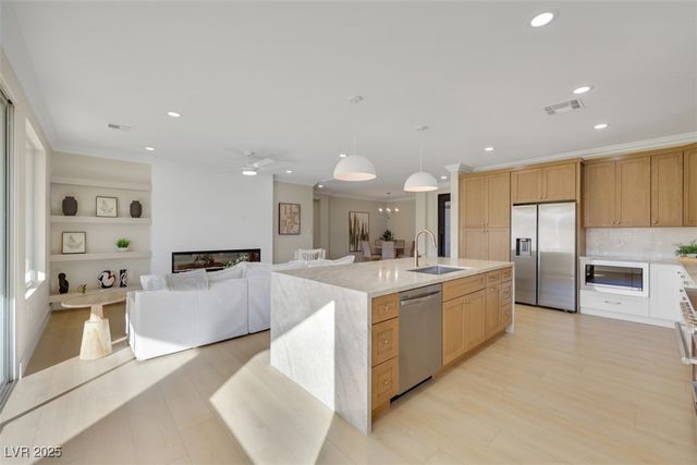 4987 Pensier Street, Las Vegas, NV 89135