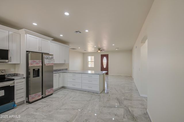 3110 W TOLLAN Drive, Eloy, AZ 85131