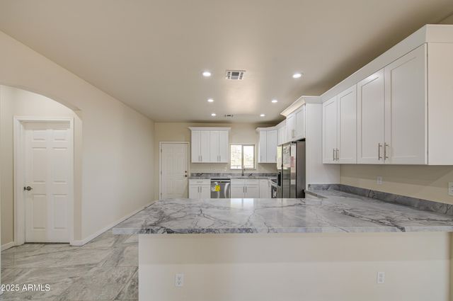 3110 W TOLLAN Drive, Eloy, AZ 85131