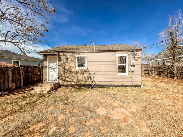 2205 39th Street, Lubbock, TX 79412