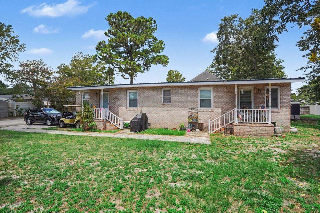 526 Boundary Ave., Murrells Inlet, SC 29576