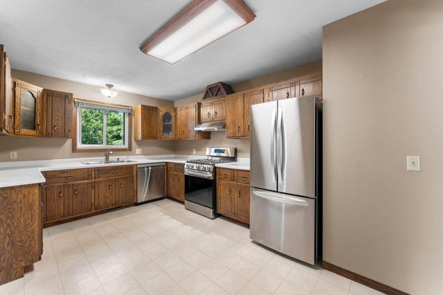 465 NE 265th Avenue, Isanti, MN 55040