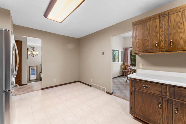 465 NE 265th Avenue, Isanti, MN 55040