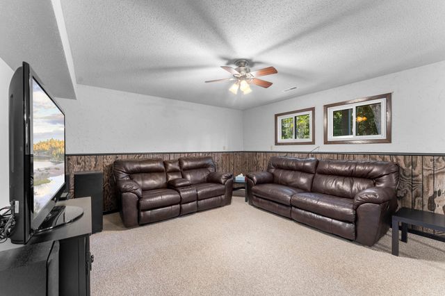 465 NE 265th Avenue, Isanti, MN 55040