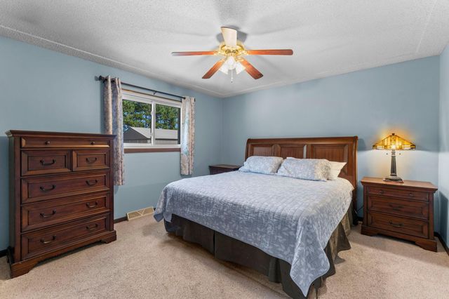 465 NE 265th Avenue, Isanti, MN 55040