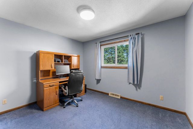 465 NE 265th Avenue, Isanti, MN 55040