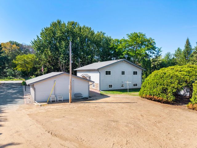 465 NE 265th Avenue, Isanti, MN 55040