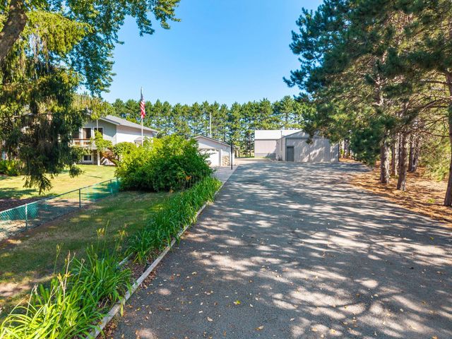 465 NE 265th Avenue, Isanti, MN 55040