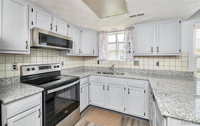 21 Brittany Court, Troy, MO 63379