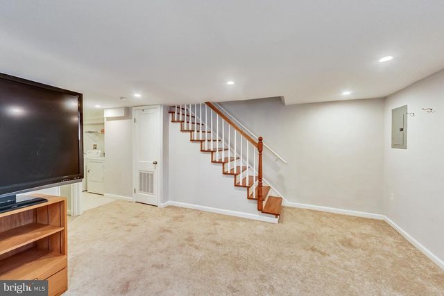 1145 46TH PL SE, Washington, DC 20019