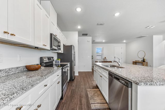209 Wendover Road SW, Palm Bay, FL 32908