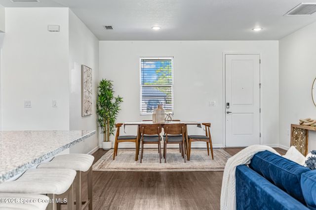 209 Wendover Road SW, Palm Bay, FL 32908