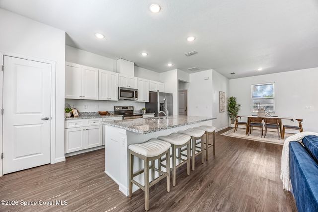209 Wendover Road SW, Palm Bay, FL 32908