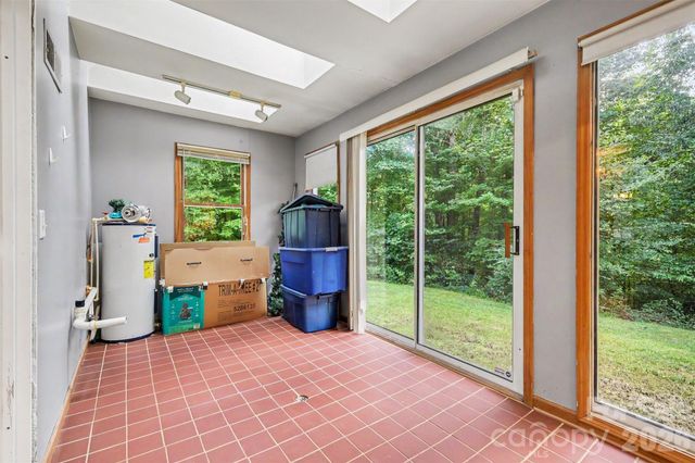 433 Foster Lake Road, Blacksburg, SC 29702