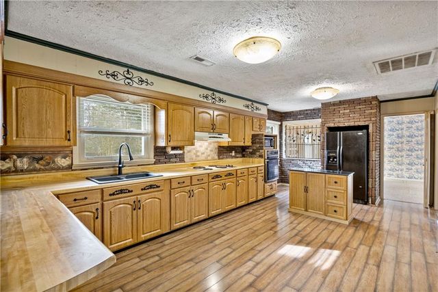 2 Cameo Drive, Rome, GA 30165