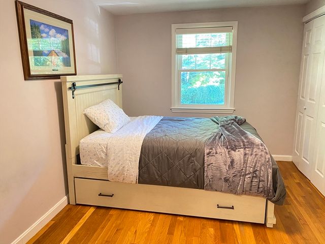 15 Winchester Dr, Lexington, MA 02420