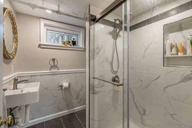 15 Winchester Dr, Lexington, MA 02420