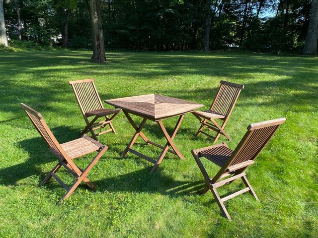 15 Winchester Dr, Lexington, MA 02420