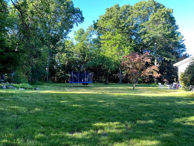 15 Winchester Dr, Lexington, MA 02420
